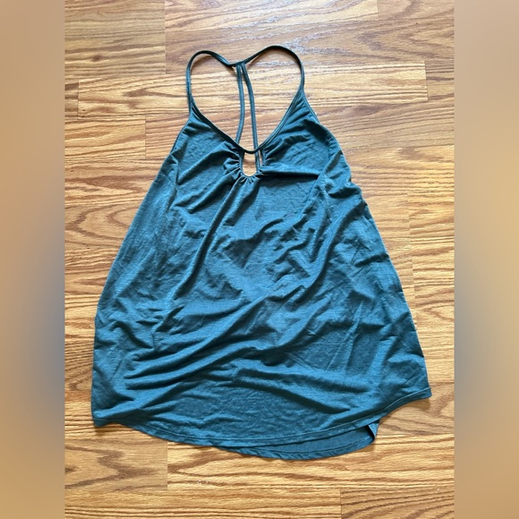 Lululemon tank top size 2 - Picture 1 of 3